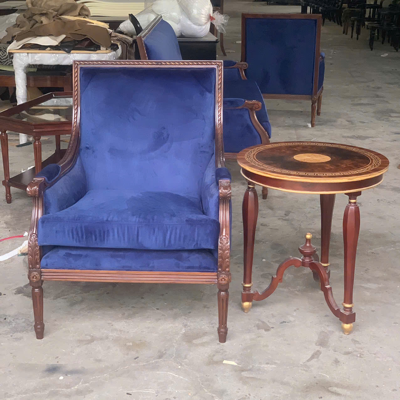 sofa-don-co-dien-louis-xvi-boc-vai